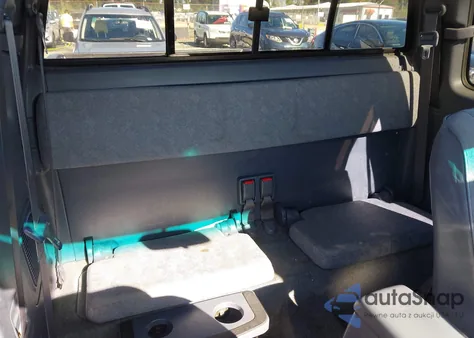 2000 Toyota Tacoma from USA, damaged, VIN 5TEWM72N9YZ709411